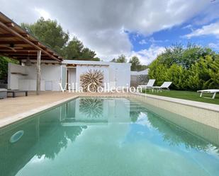 Vista exterior de Casa o xalet de lloguer en Sant Josep de sa Talaia amb Jardí privat i Piscina