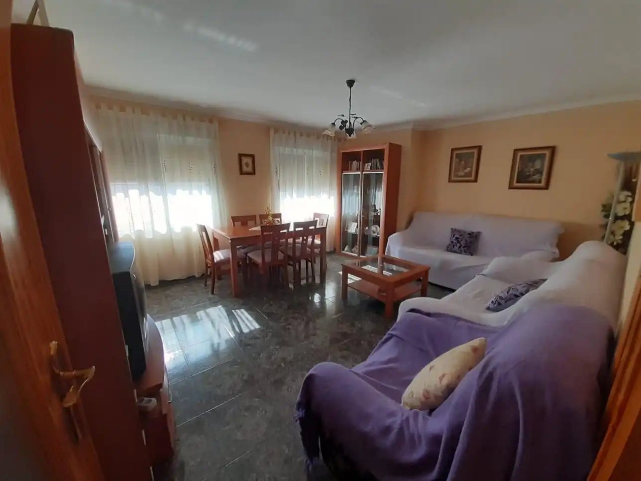 Sala d'estar de Casa adosada en venda en Novelda amb Calefacció, Terrassa i Traster