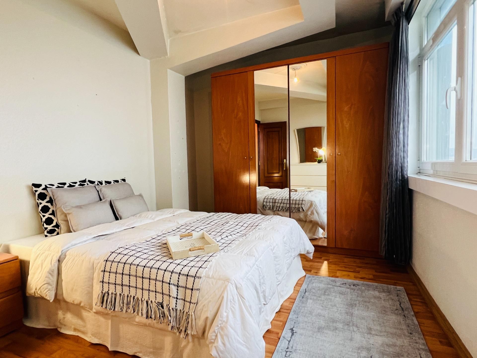 Bedroom of Apartment for sale in A Coruña Capital   with Parquet flooring and Furnished