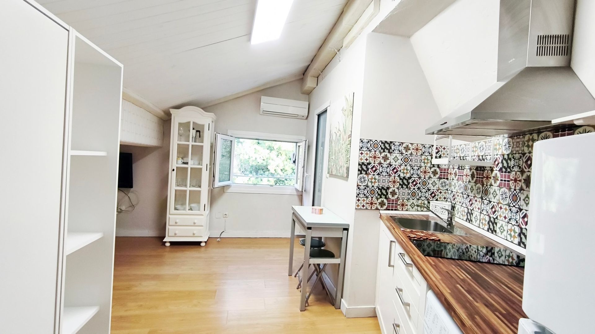 Kitchen of Attic for sale in Donostia - San Sebastián   with Air Conditioner, Heating and Furnished