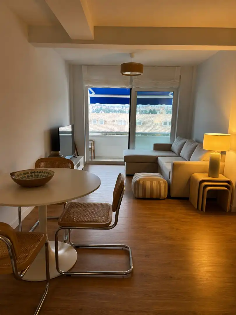 Wohnzimmer von Wohnung zur Miete in Santander mit Heizung, Privatgarten und Terrasse