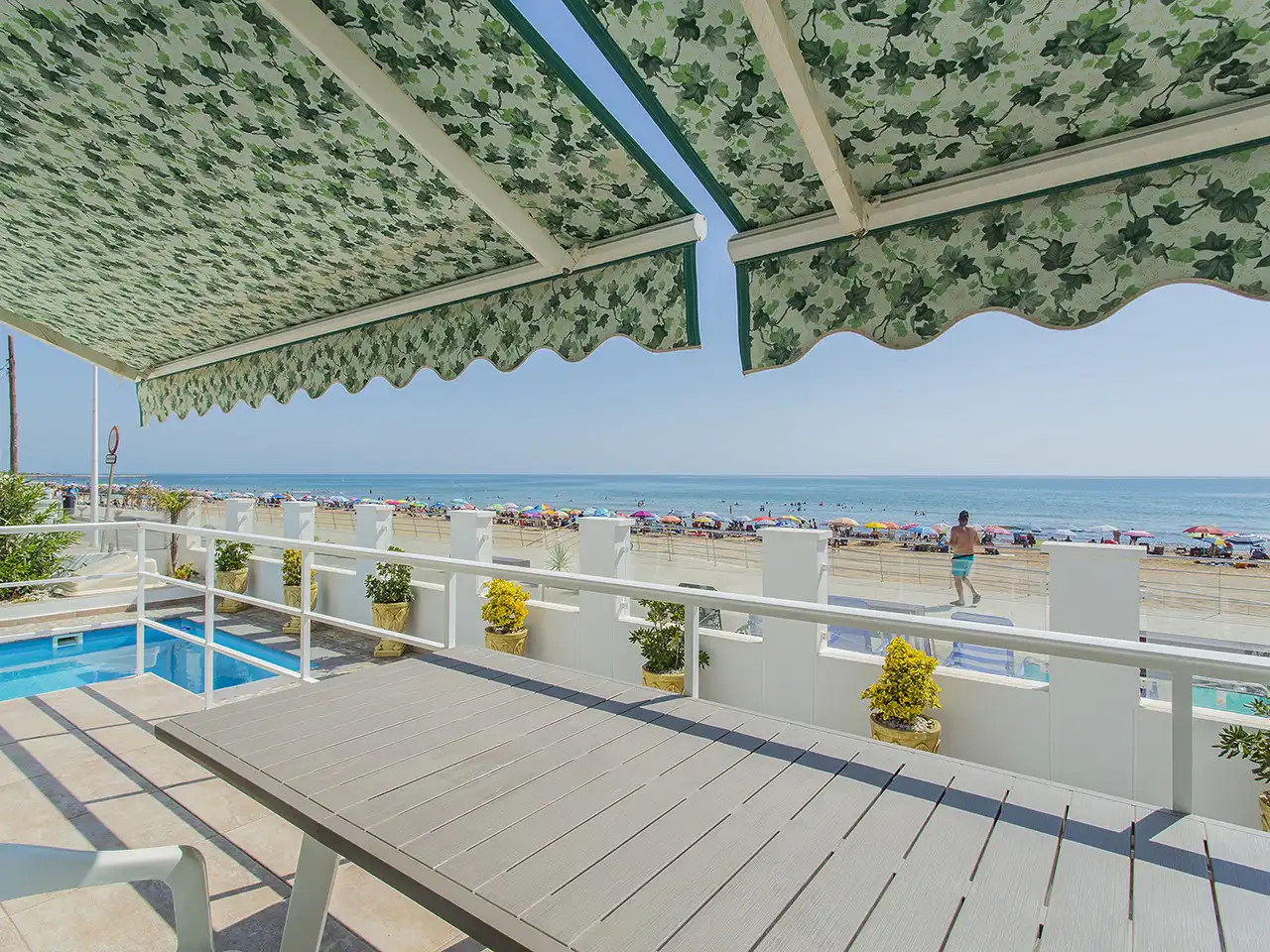 Casa amb piscina en venda a La Mata, imagen 4