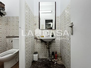 Nave industrial con ascensore in vendita a Artigues - Llefià
