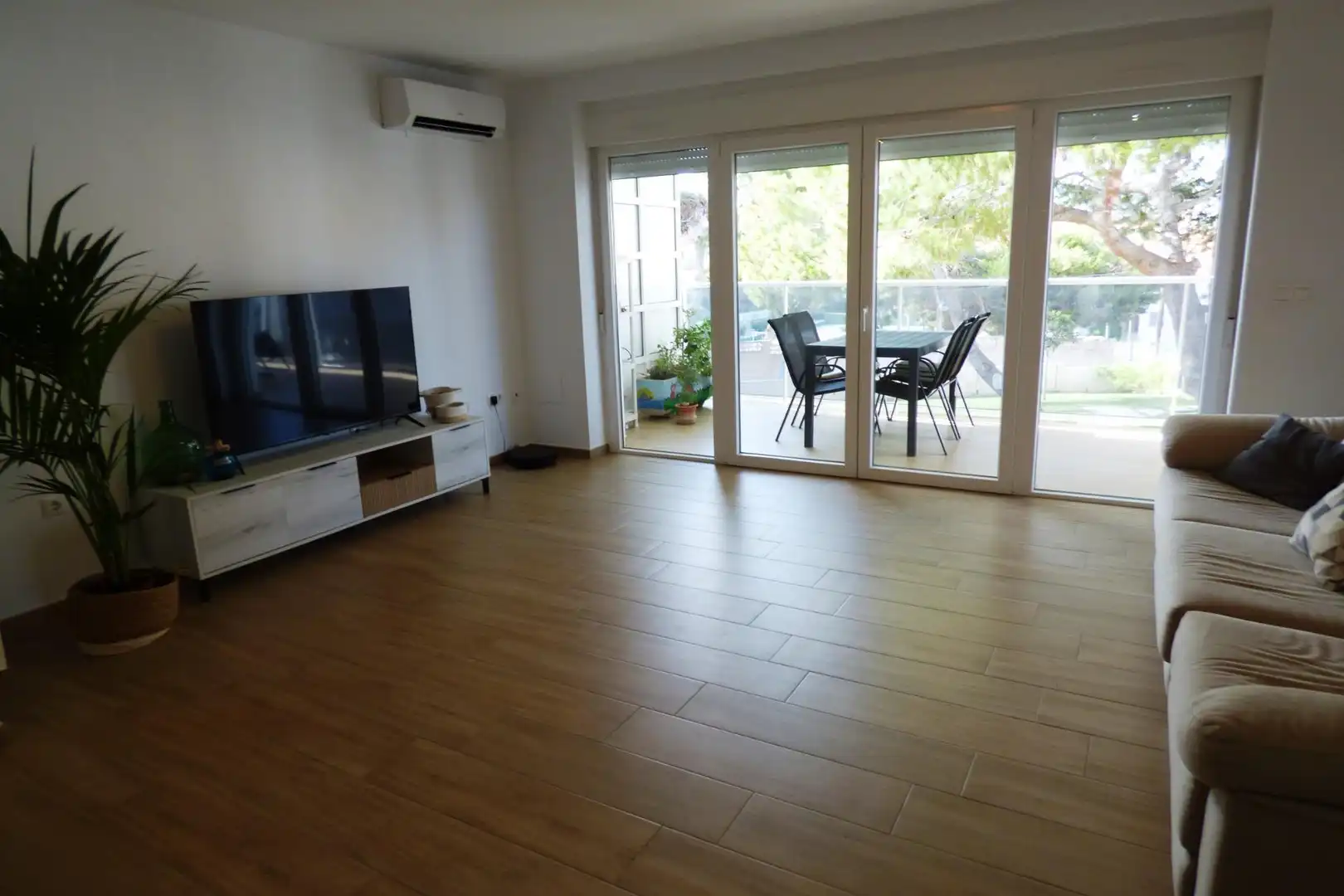 Sala d'estar de Apartament en venda en Playa de San Juan - El Cabo de las Huertas