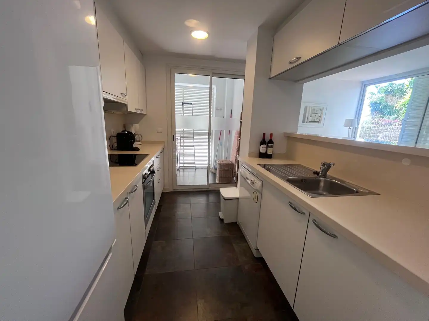 Kitchen of Apartments for rent in Marina Botafoc - Platja de Talamanca