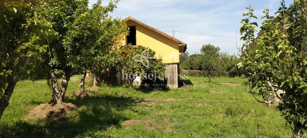 Casa o xalet en venda en Irixoa amb Calefacció, Jardí privat i Traster
