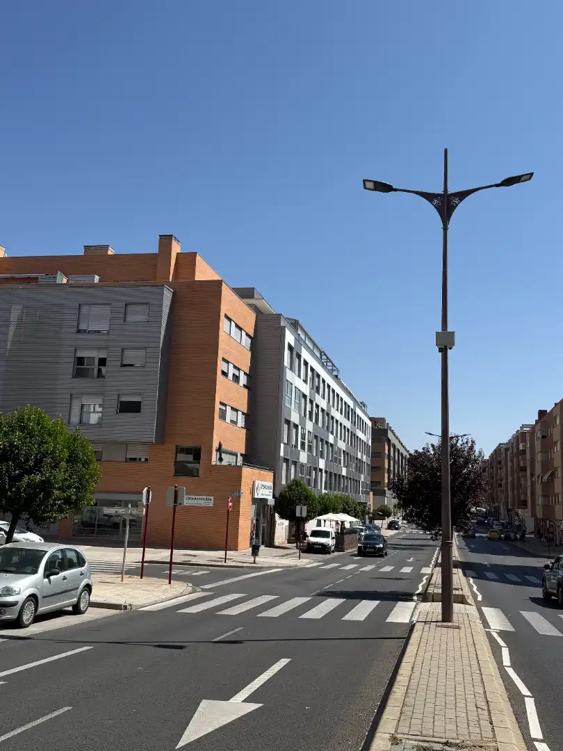 Außenansicht von Dachboden zur Miete in Guadalajara mit Klimaanlage, Heizung und Terrasse
