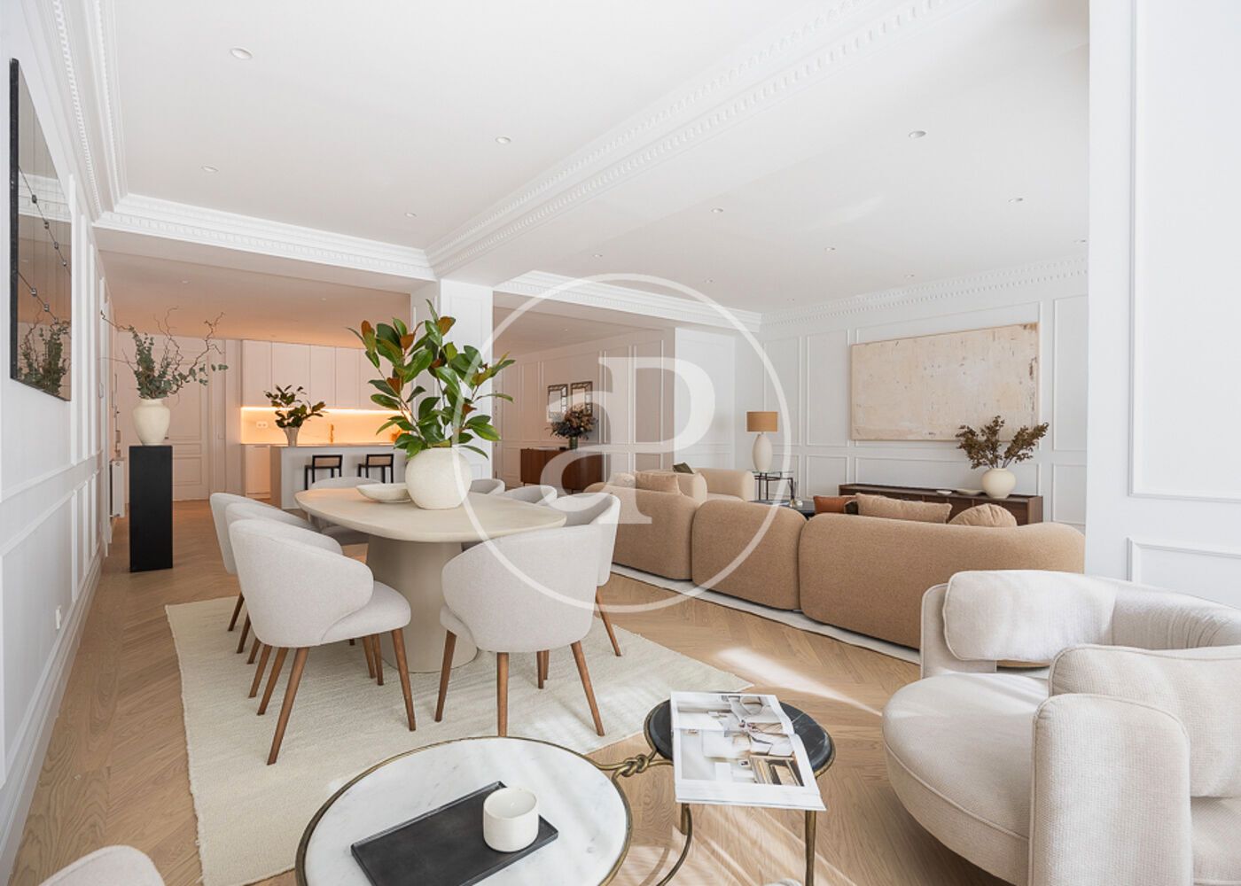 Living room of Flat for sale in  Madrid Capital  with Air Conditioner, Heating and Furnished