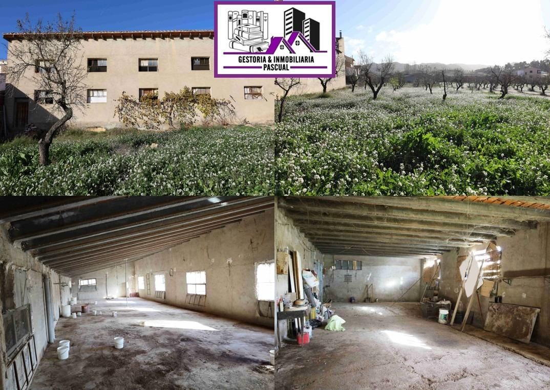 Jardí de Nau industrial en venda en Torrecilla de Alcañiz
