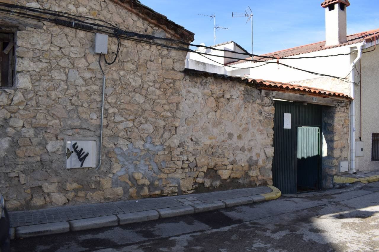 Außenansicht von Country house zum verkauf in El Molar (Madrid)