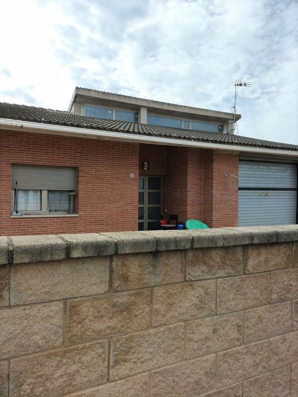 Exterior view of House or chalet for sale in La Torre de Claramunt