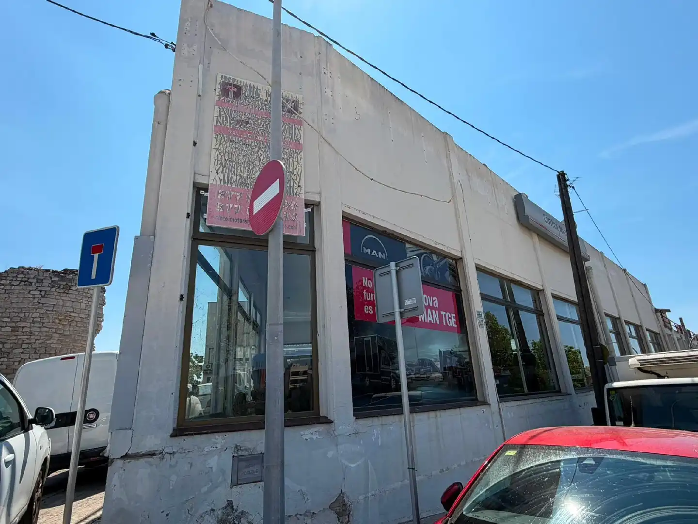 Vista exterior de Local en venda en Josa i Tuixén