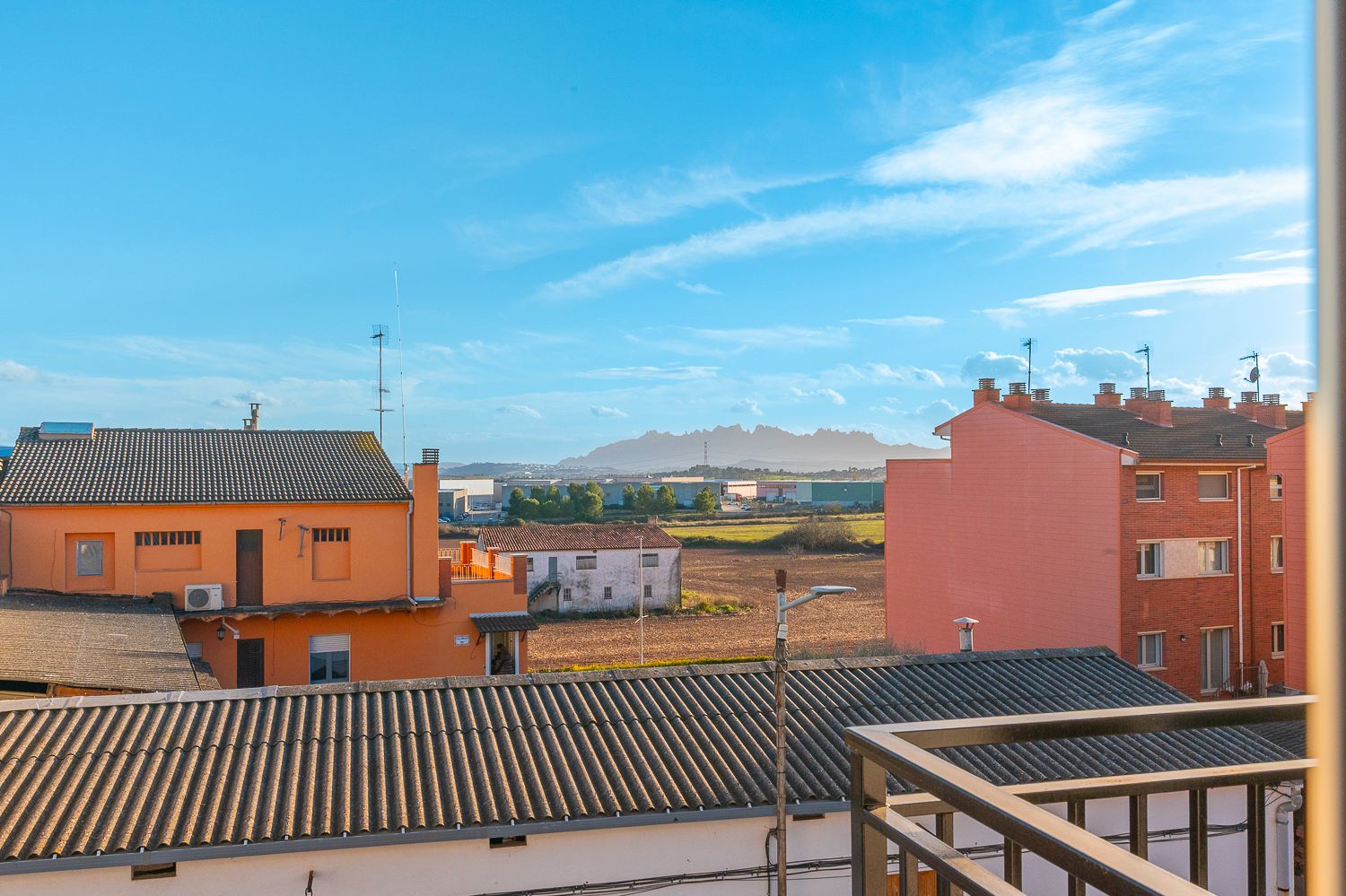 Exterior view of Flat for sale in Santpedor  with Oven and Balcony