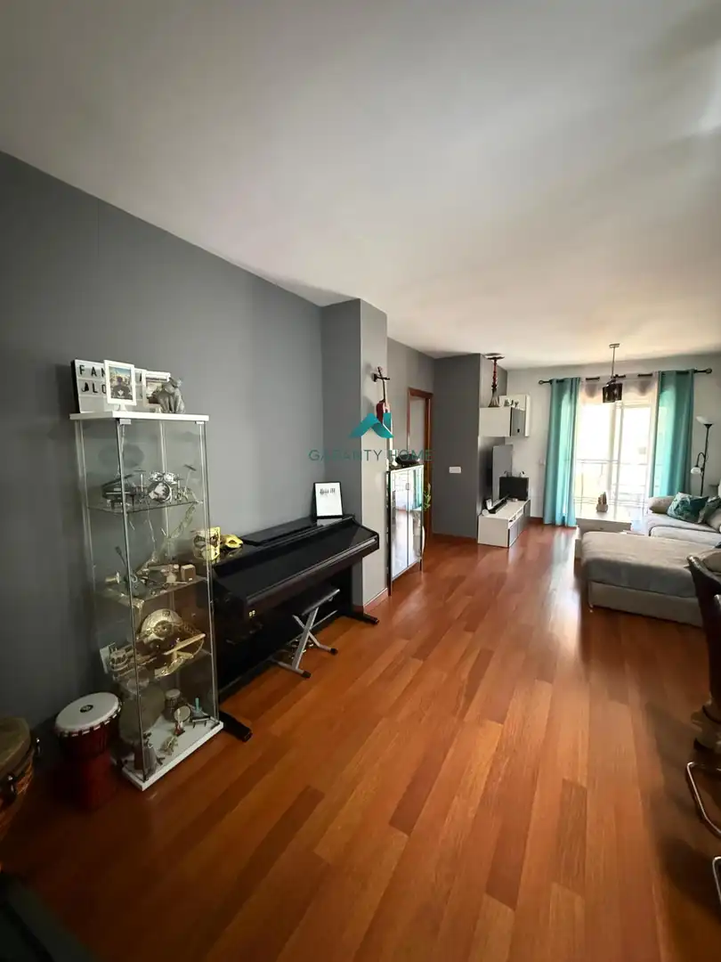 Living room of Flat for sale in Jerez de la Frontera  with Air Conditioner, Parquet flooring and Terrace