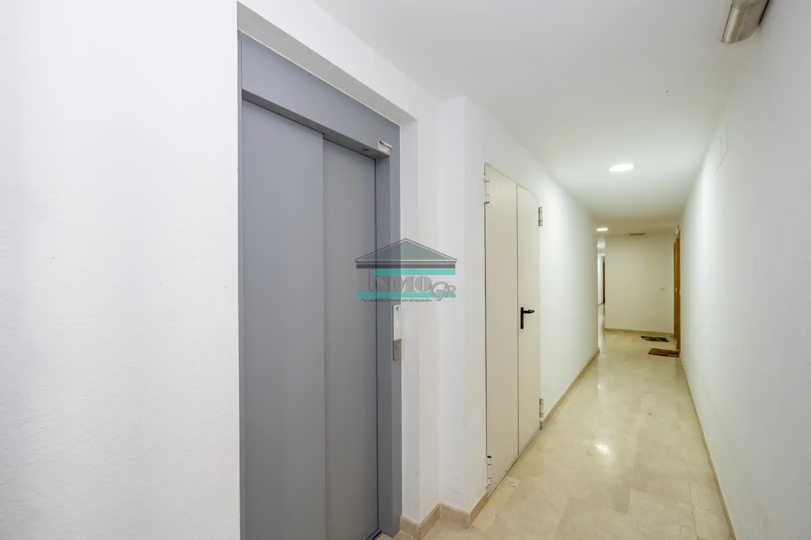 Wohnung zum Verkauf in Armilla mit Heizung, Terrasse und Balkon