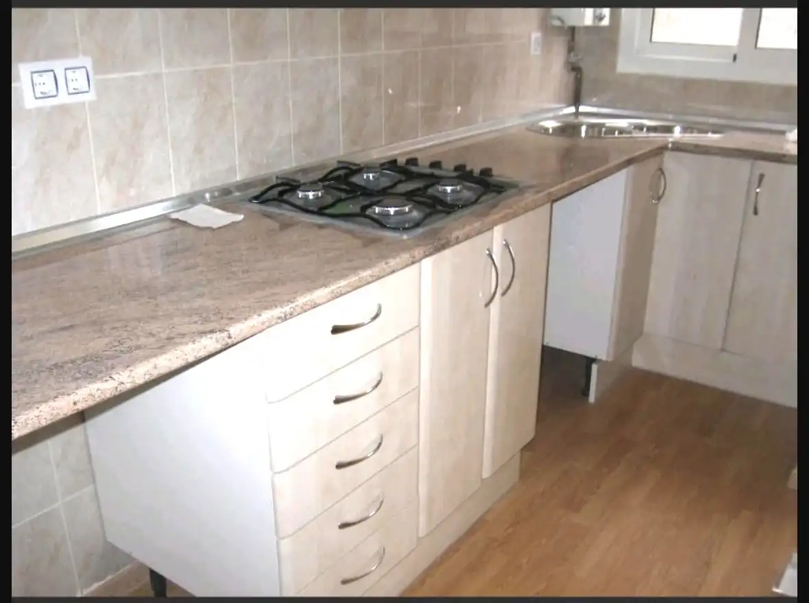 Cocina de Piso en venta en Cornellà de Llobregat con Parquet y Horno