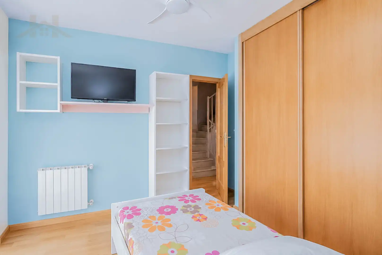 Habitación de Casa adosada en venta en Parla con Calefacción y Terraza