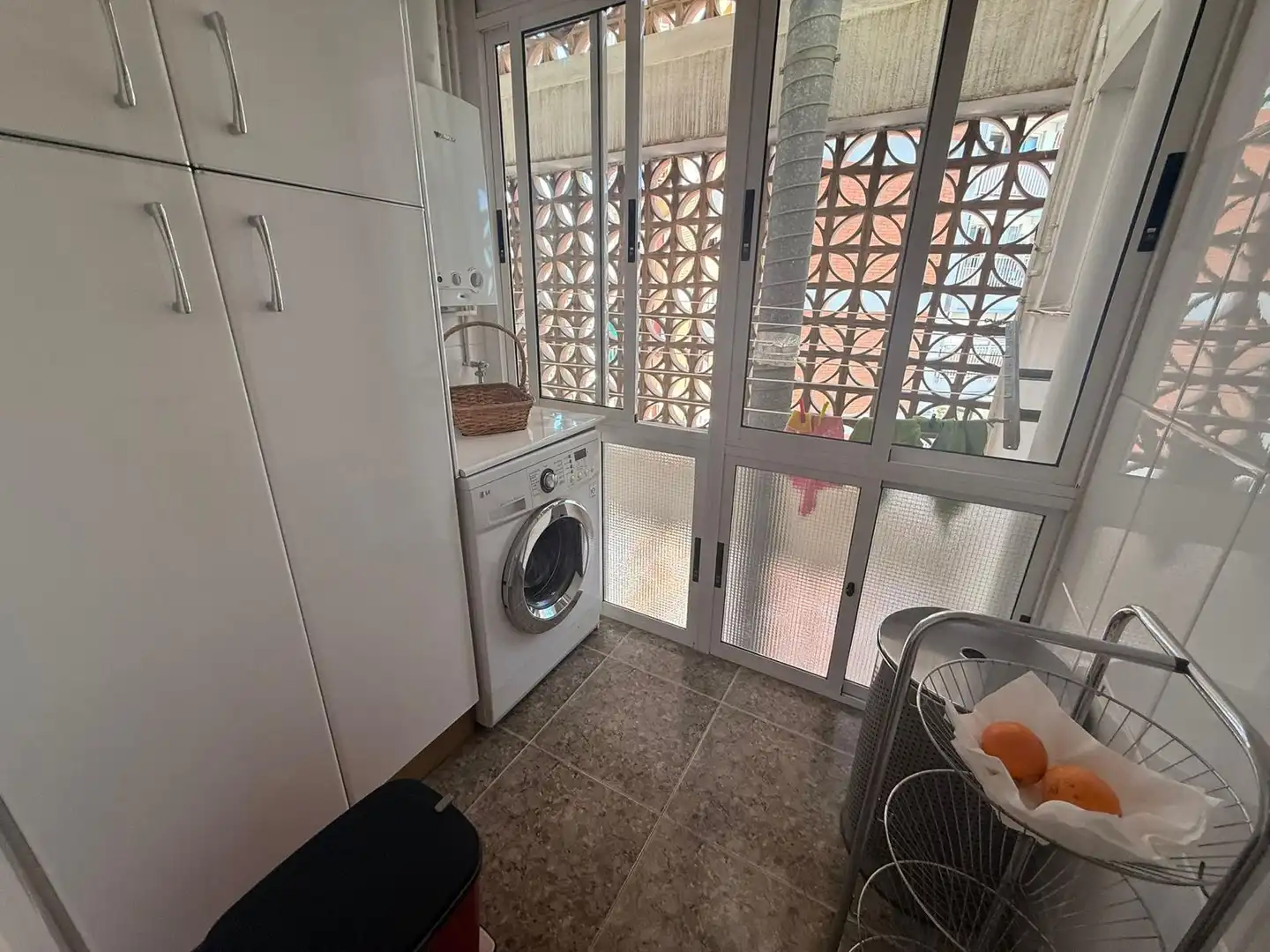 Küche von Wohnung zum Verkauf in Cornellà de Llobregat mit Heizung und Balkon