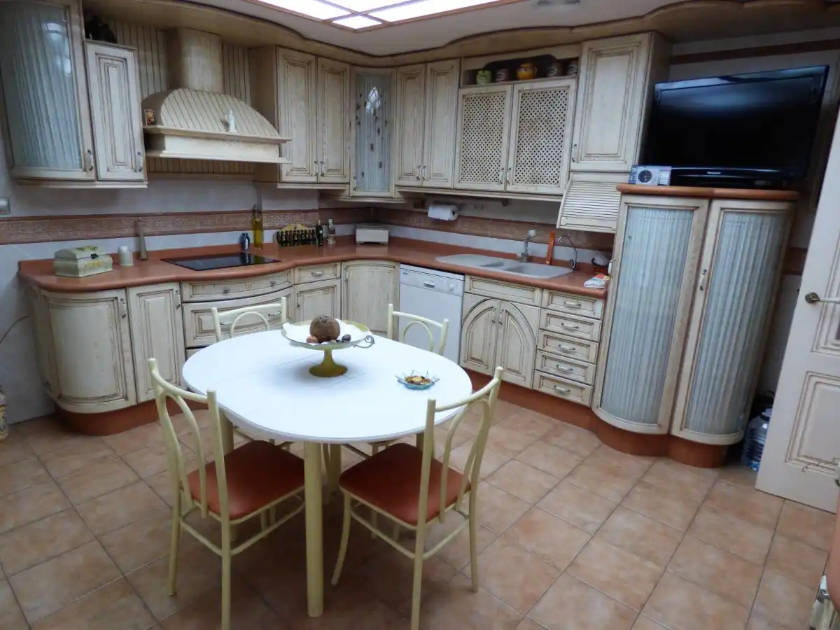 Cocina de Casa o chalet en venta en Crevillent con Aire acondicionado, Terraza y Trastero