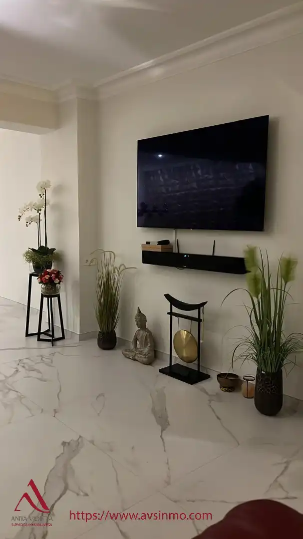 Sala d'estar de Apartament en venda en Torrevieja amb Aire condicionat, Moblat i Forn