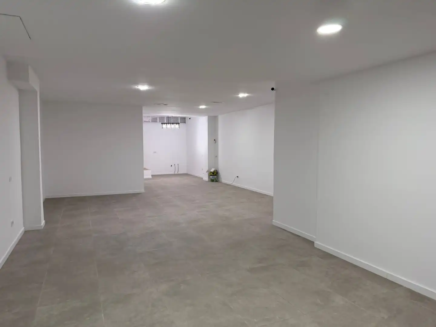 Local comercial en venta en Carrer de Calaf, imagen 3