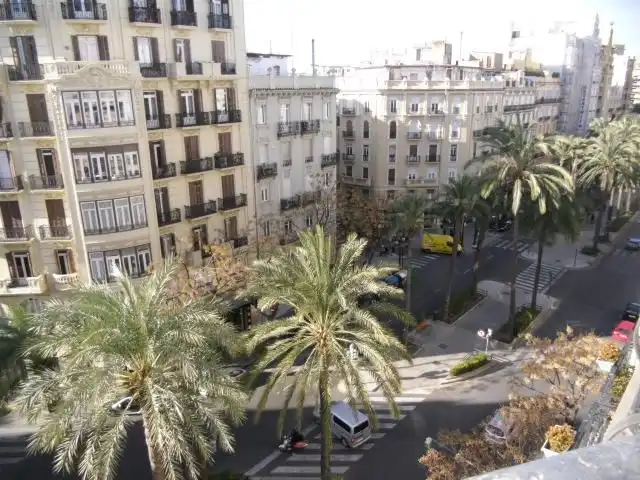 Appartamento con terrazza in affitto a Avinguda del Regne de València, imagen 23