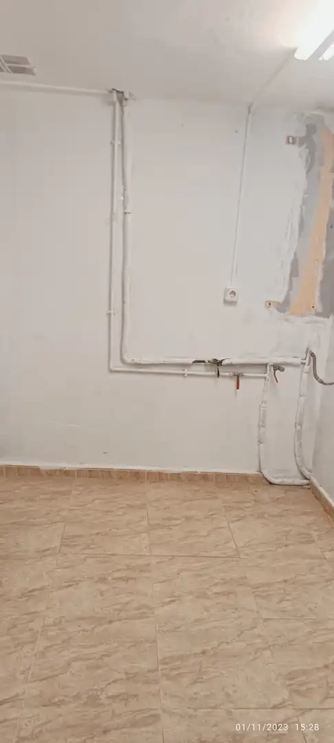 Local comercial en alquiler en Centre - Estació, imagen 9