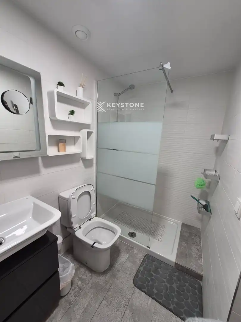 Badezimmer von Wohnung zur Miete in Alicante / Alacant mit Klimaanlage, Heizung und Terrasse