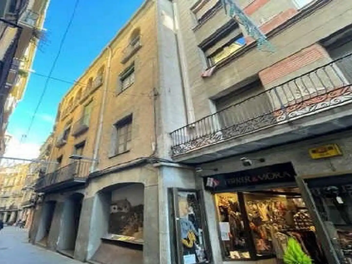 Vista exterior de Piso en venta en Manresa