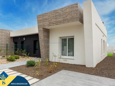 Casa amb piscina en venda a Algorfa
