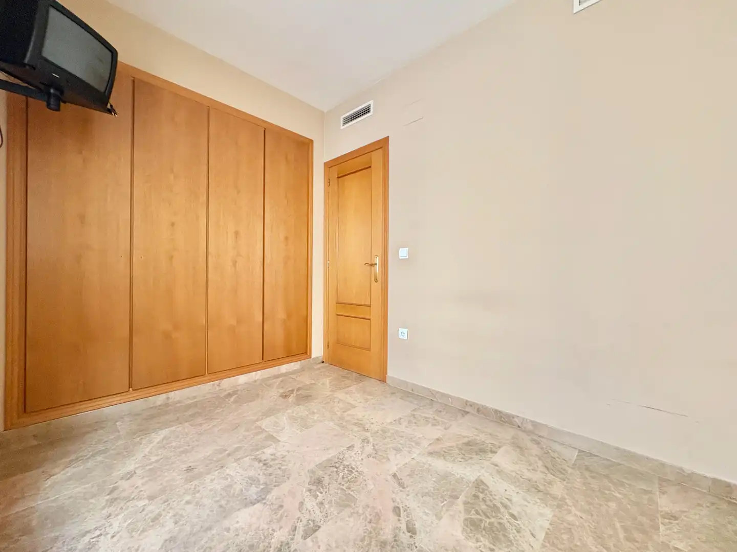 Flat for sale in Alfafar  with Oven