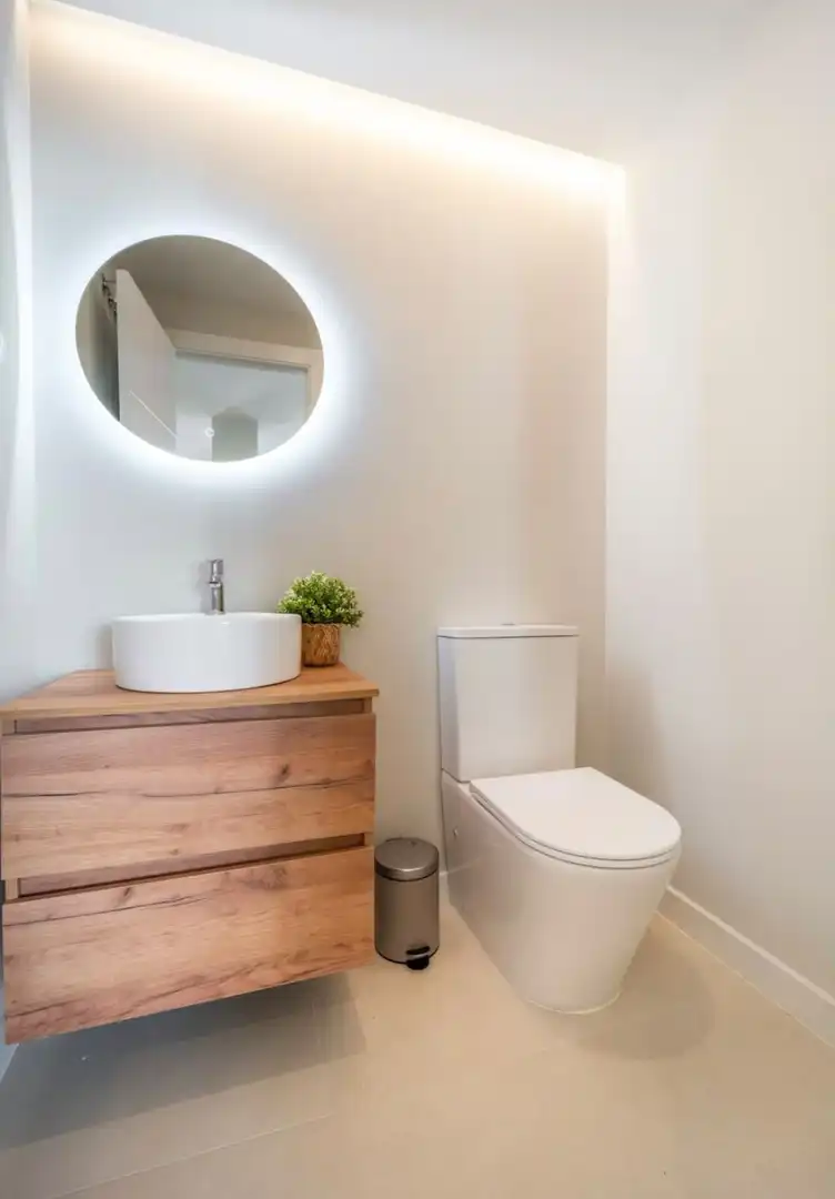 Bathroom of Attic for rent in Nueva Andalucía