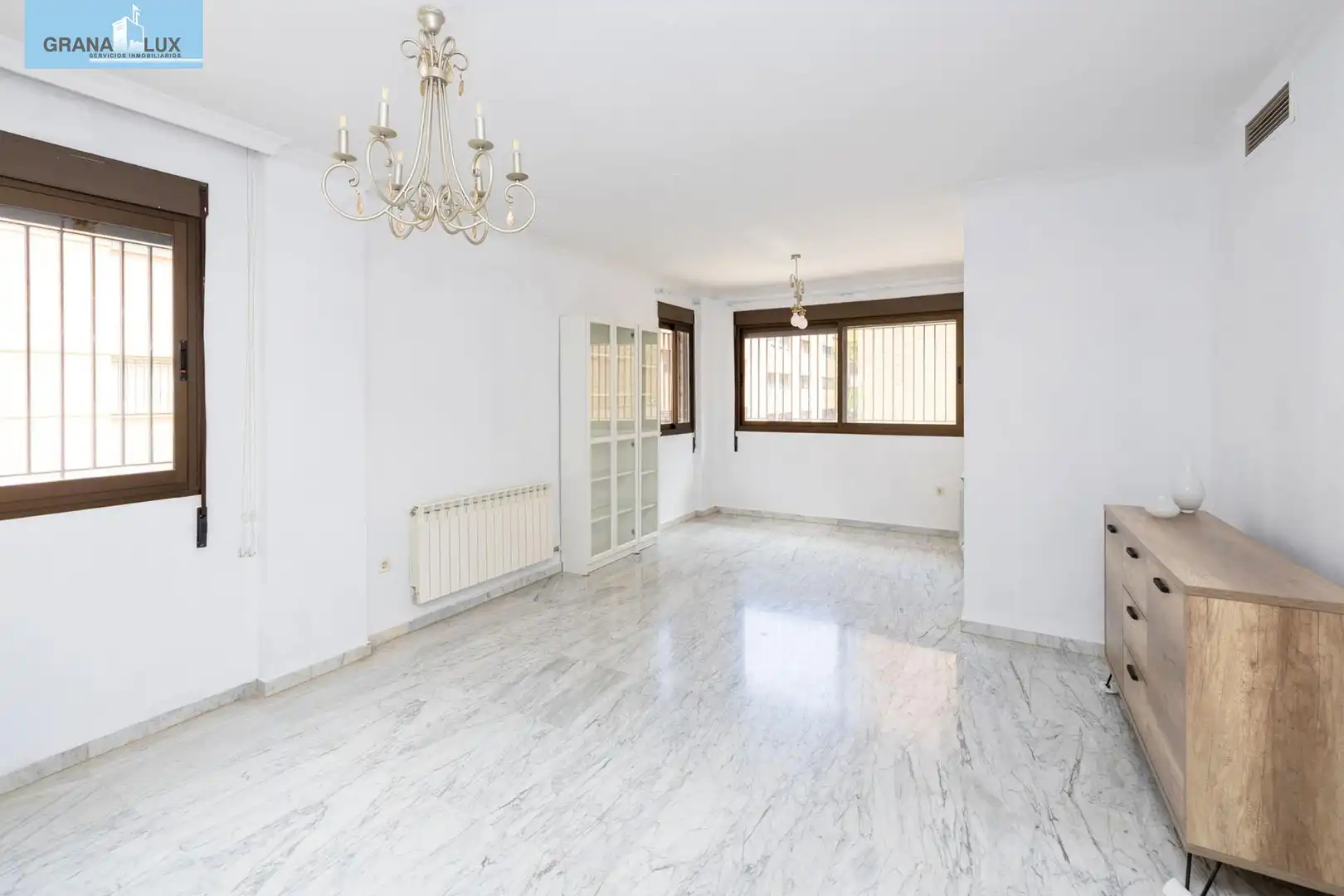 Living room of Flat for sale in Granada
