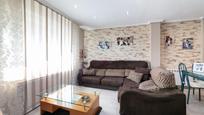 Living room of Single-family semi-detached for sale in Santovenia de Pisuerga  with Heating, Terrace and Storage room