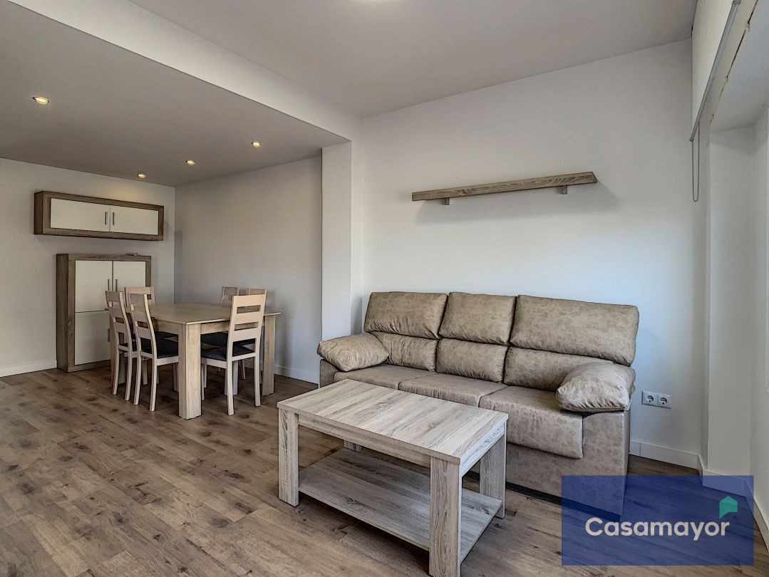 Flat to rent in Carrer Italia, Ensanche - Diputación, Centro