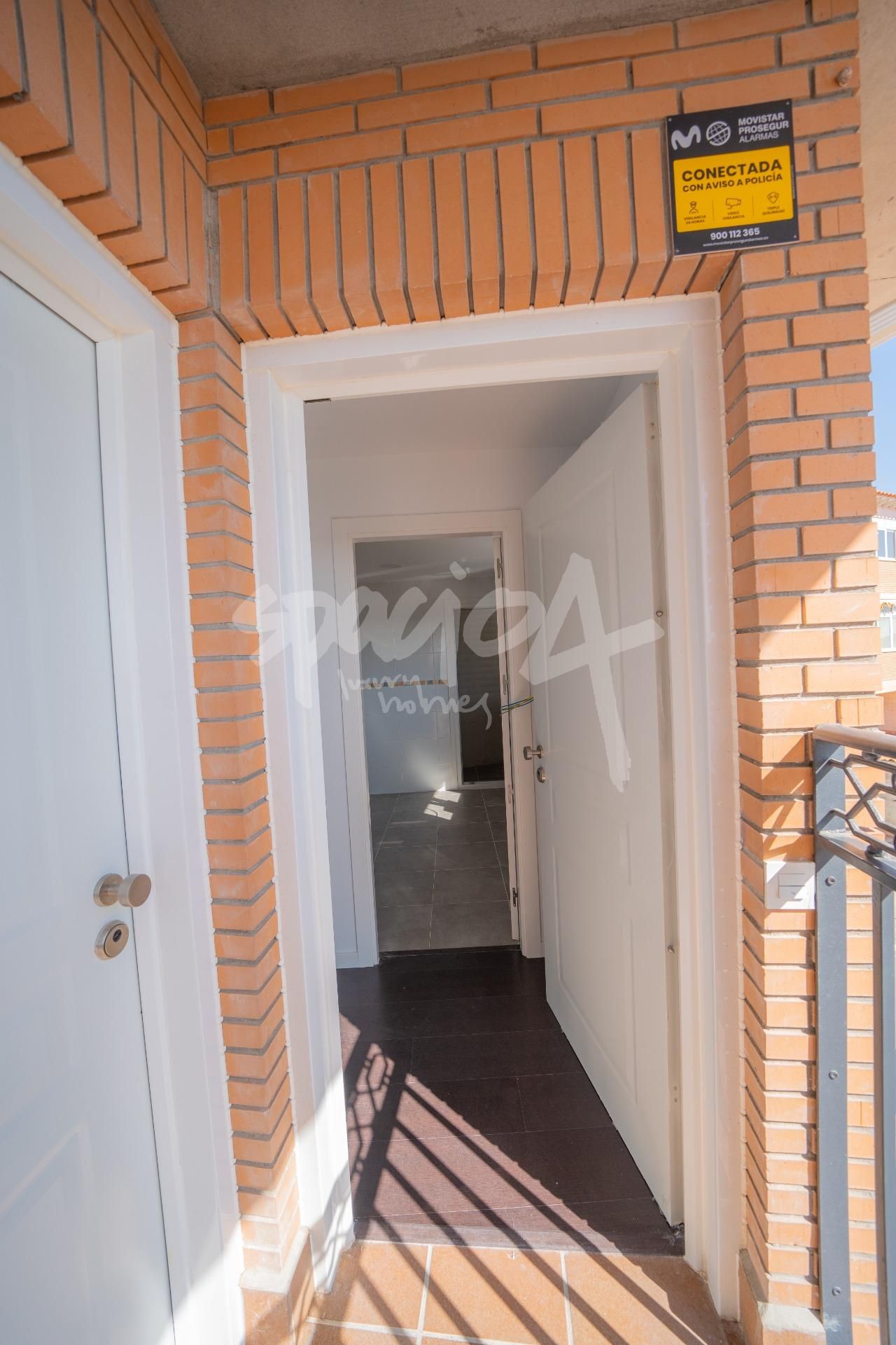 Wohnung zum Verkauf in Méntrida mit Heizung, Balkon und Alarm