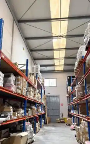 Nau industrial de lloguer a Valencina de la Concepción