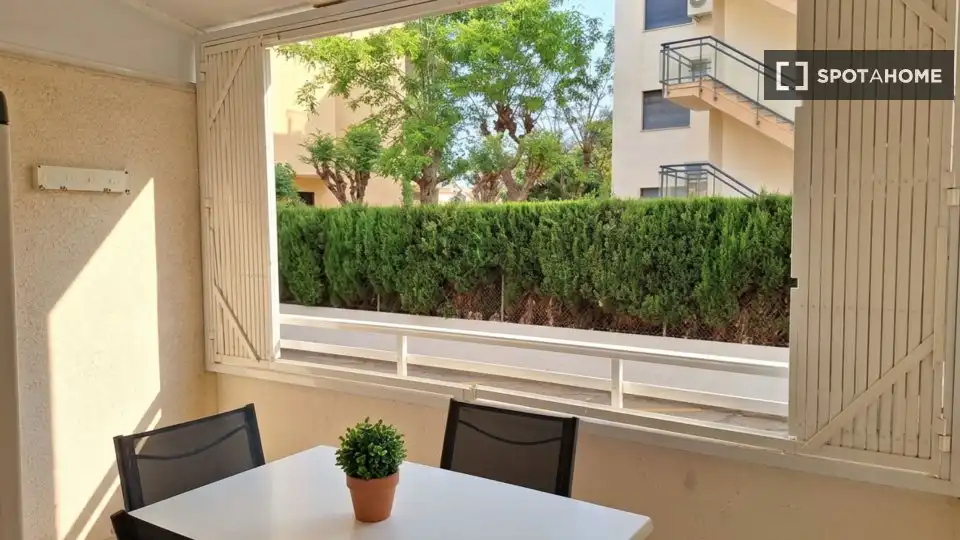 Terrace of Apartments for share in Dénia  with Air Conditioner, Heating and Terrace