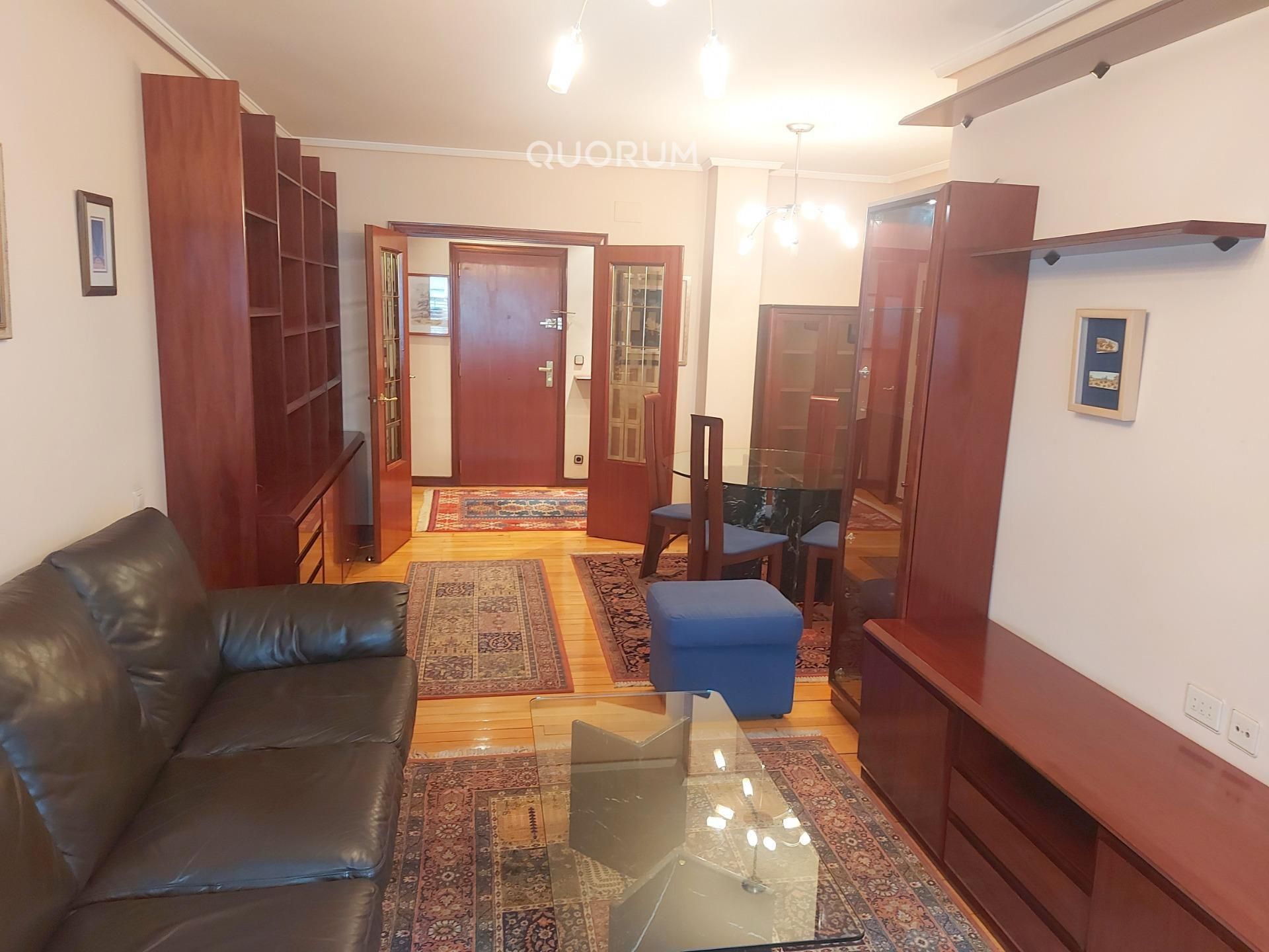 Sala de estar de Piso en venta en Bilbao  con Calefacción, Trastero y Balcón