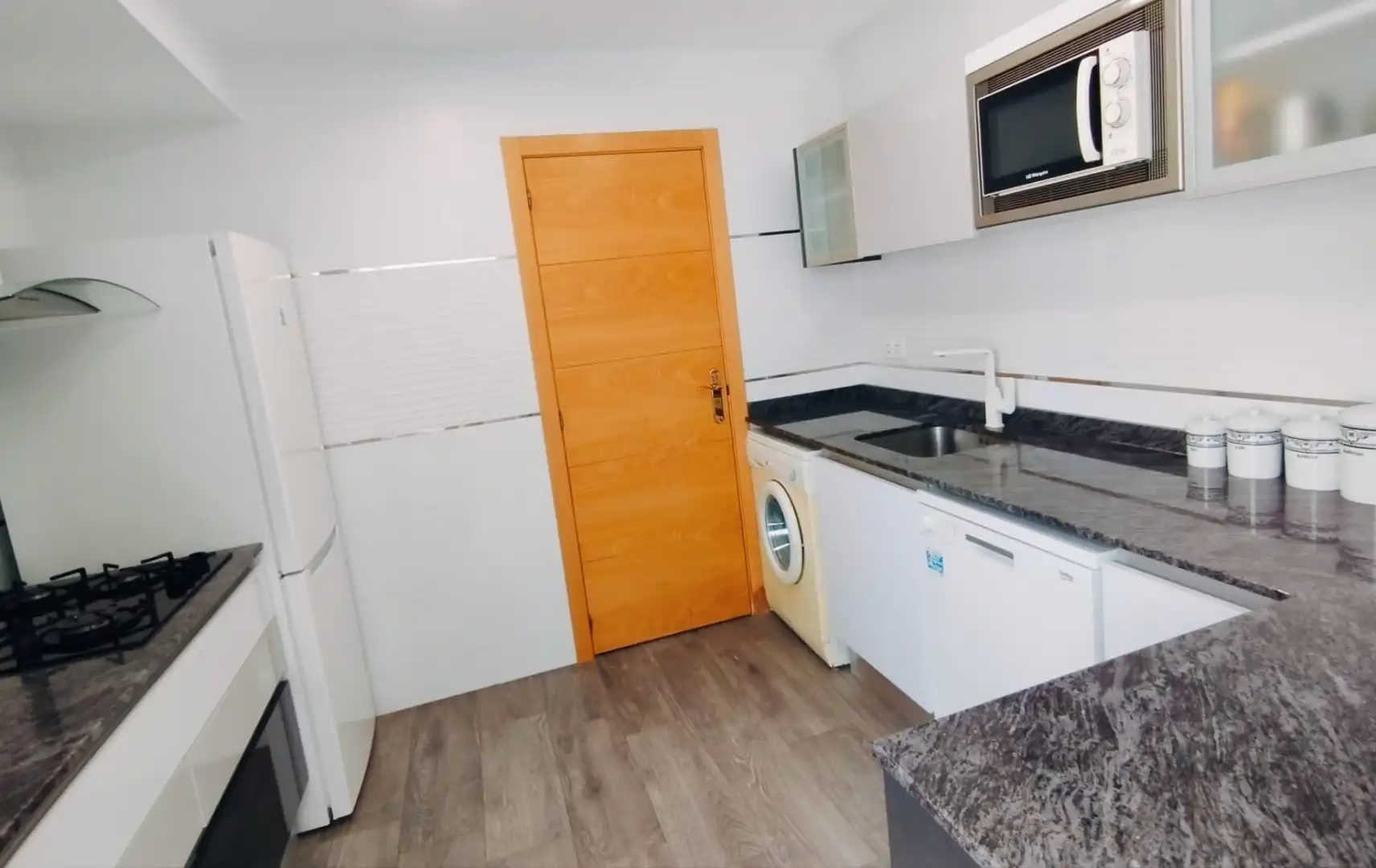 Cuina de Pis en venda en Cullera amb Terrassa i Moblat