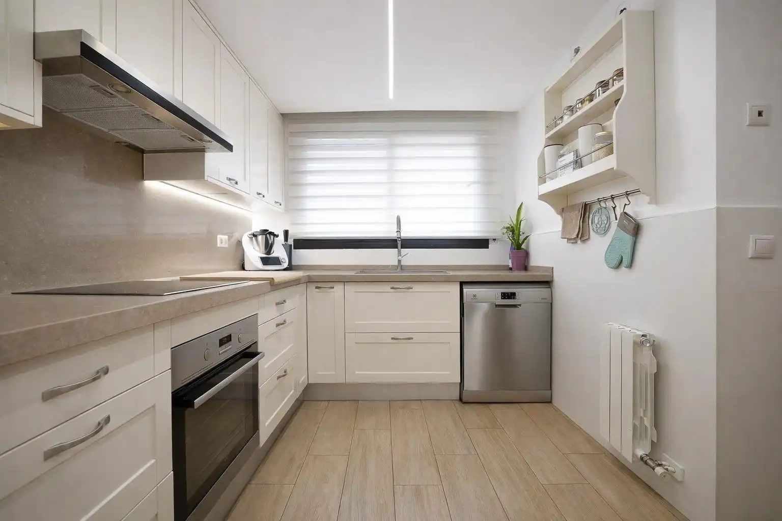 Cocina de Casa adosada en venta en Vilallonga del Camp con Aire acondicionado, Calefacción y Jardín privado