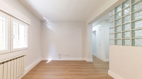 Photo 4 of Flat for sale in Calle Entre Arroyos, Media Legua, Madrid Capital
