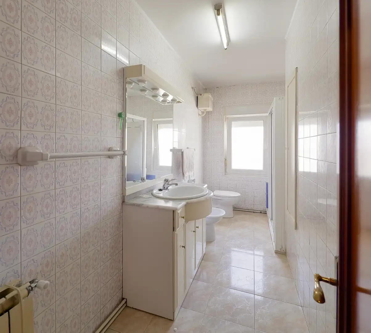 Bathroom of Flat for sale in Gijón   with Heating