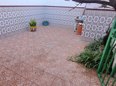 Casa en venta en Calle Luis Dorado