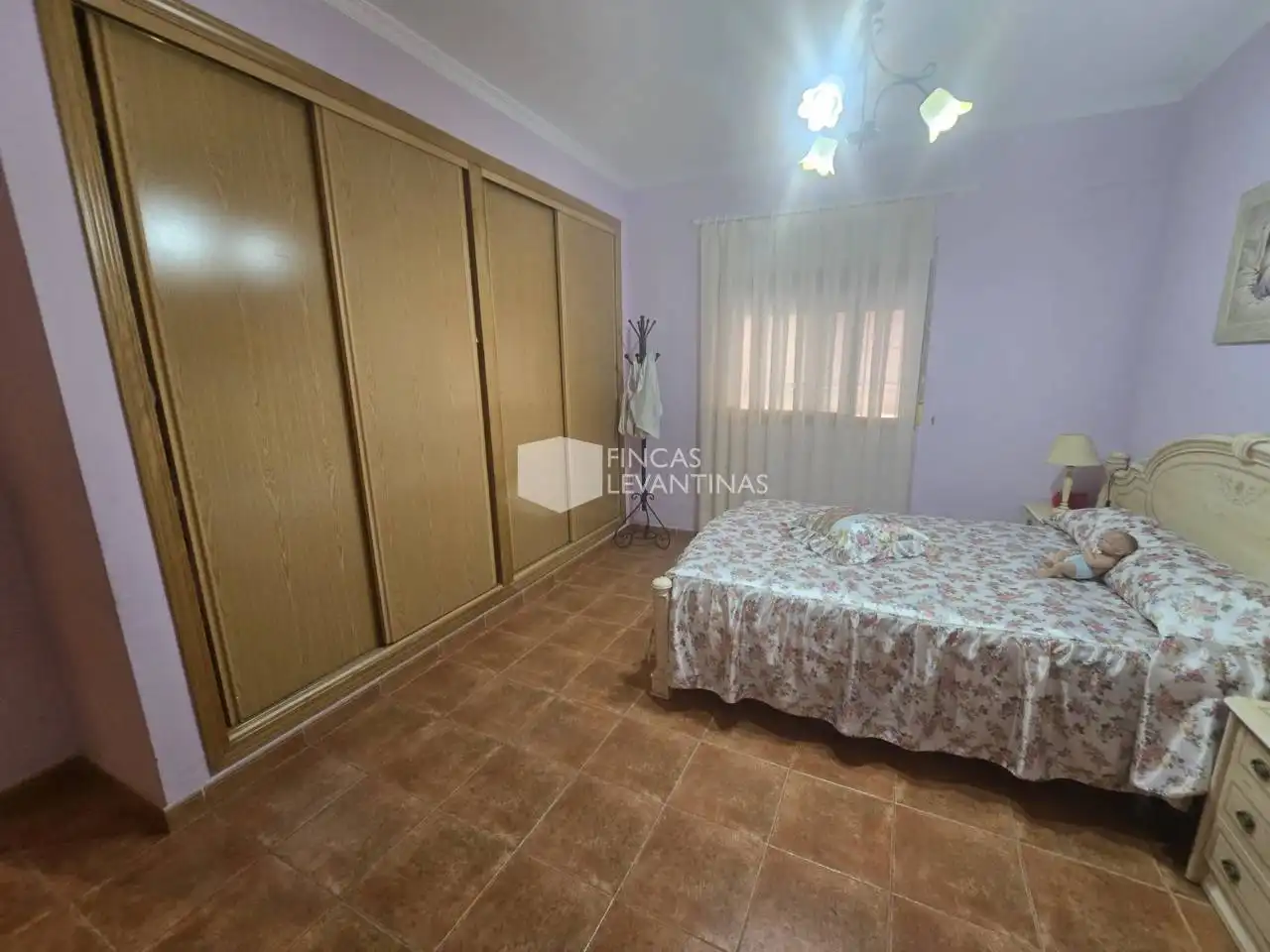 Dormitori de Casa o xalet en venda en Alicante / Alacant amb Jardí privat, Terrassa i Piscina