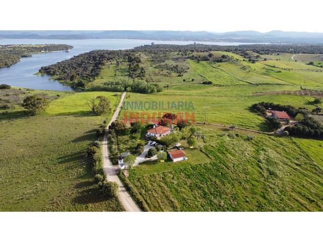 Finca rústica en Venta en Calle Corchuelo en Peraleda de la Mata