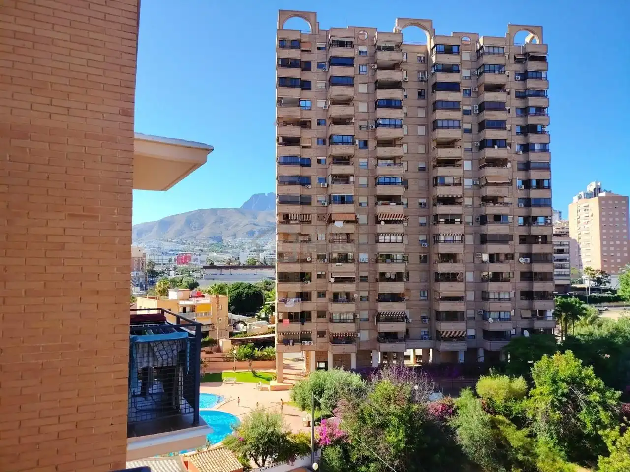 Außenansicht von Wohnung zum Verkauf in Finestrat mit Klimaanlage, Terrasse und Möbliert