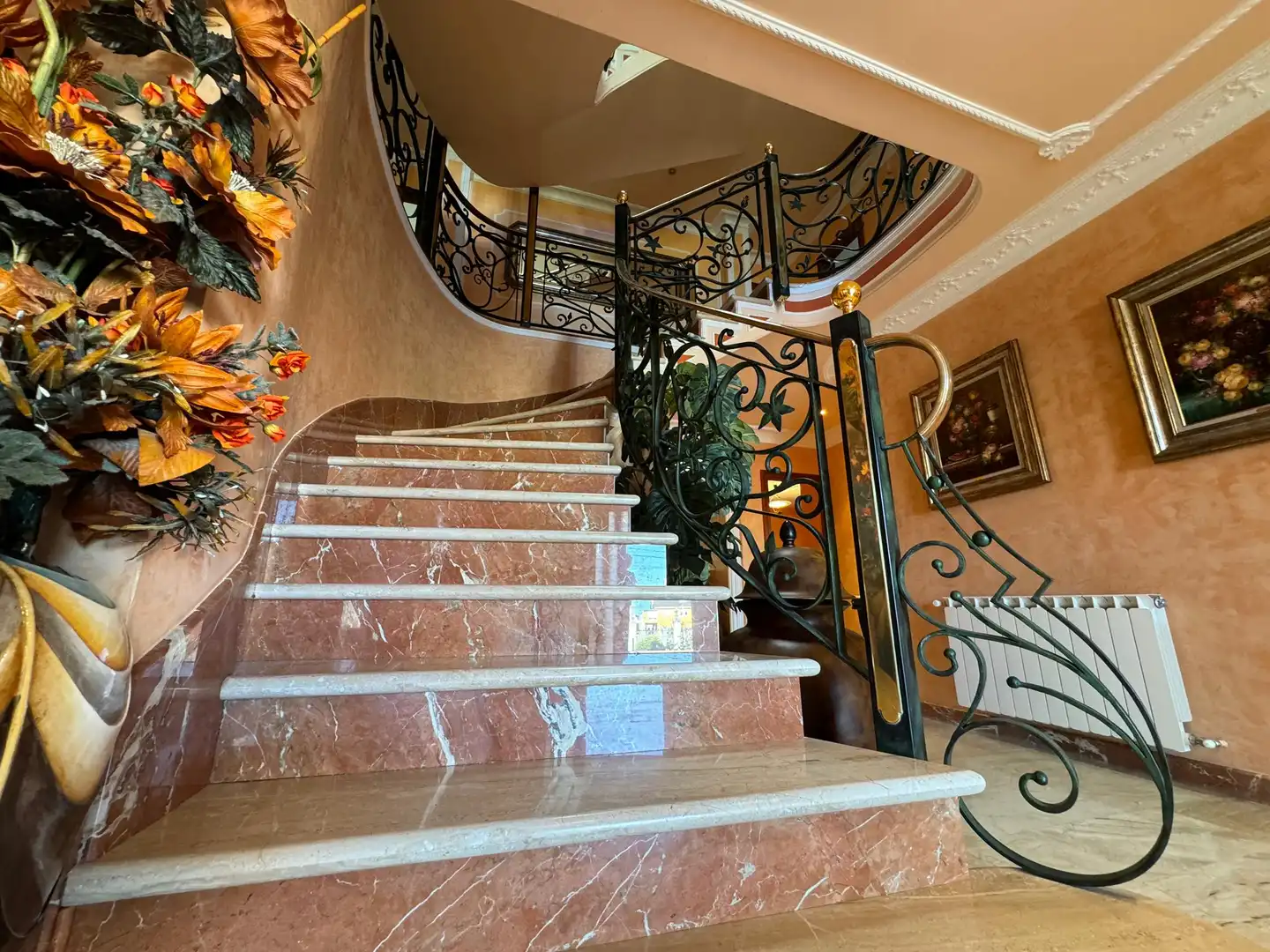 Houses for sale in Cacabelos  with Heating, Private garden and Parquet flooring