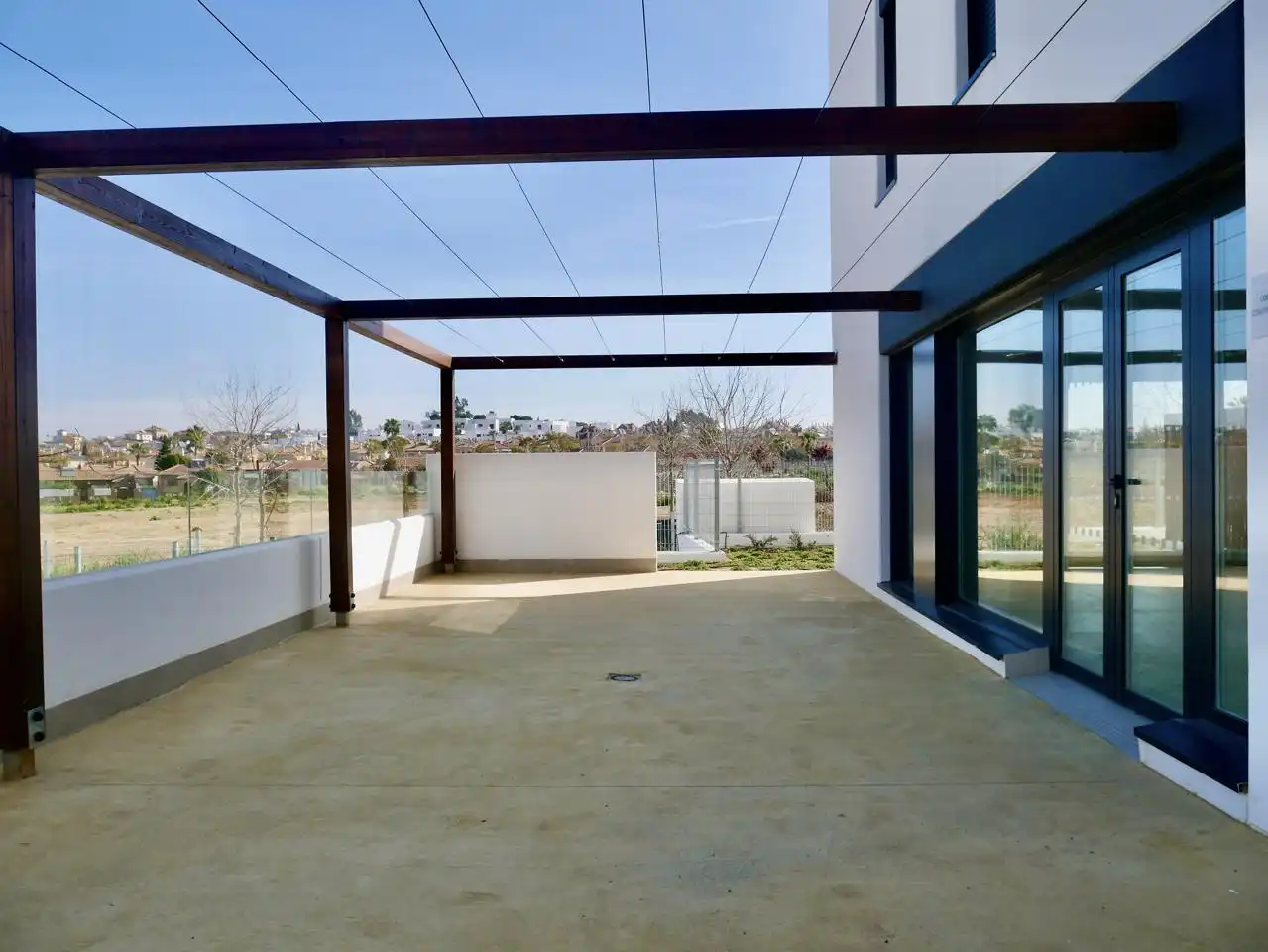Flat for rent in Ángel Ojeda Avilés, Entrenúcleos