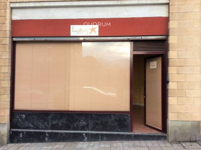 Local comercial en Venta en Txurdinaga